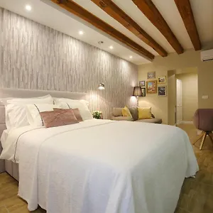 https://rooms-skoblar.hotelinzadar.com