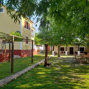 https://kuca-za-odmor-dolovi.hotelinzadar.com