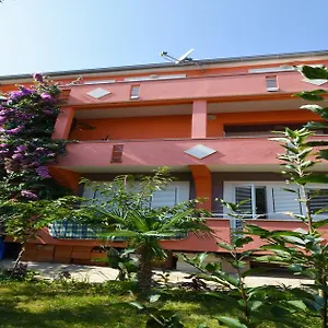 https://villa-nada-zadar-23000.hotelinzadar.com