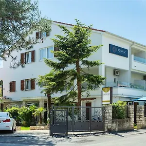 krevet i doručak Villa Ladavac B&B
