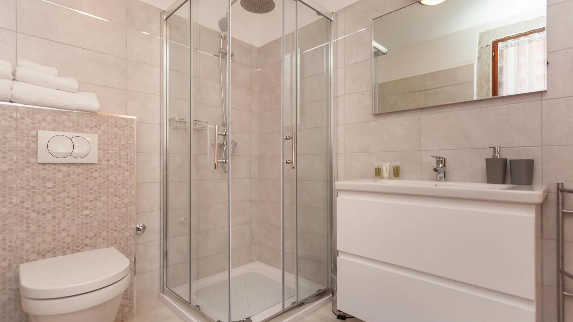 Gasthuis Guesthouse Casa Vittoria Rovinj