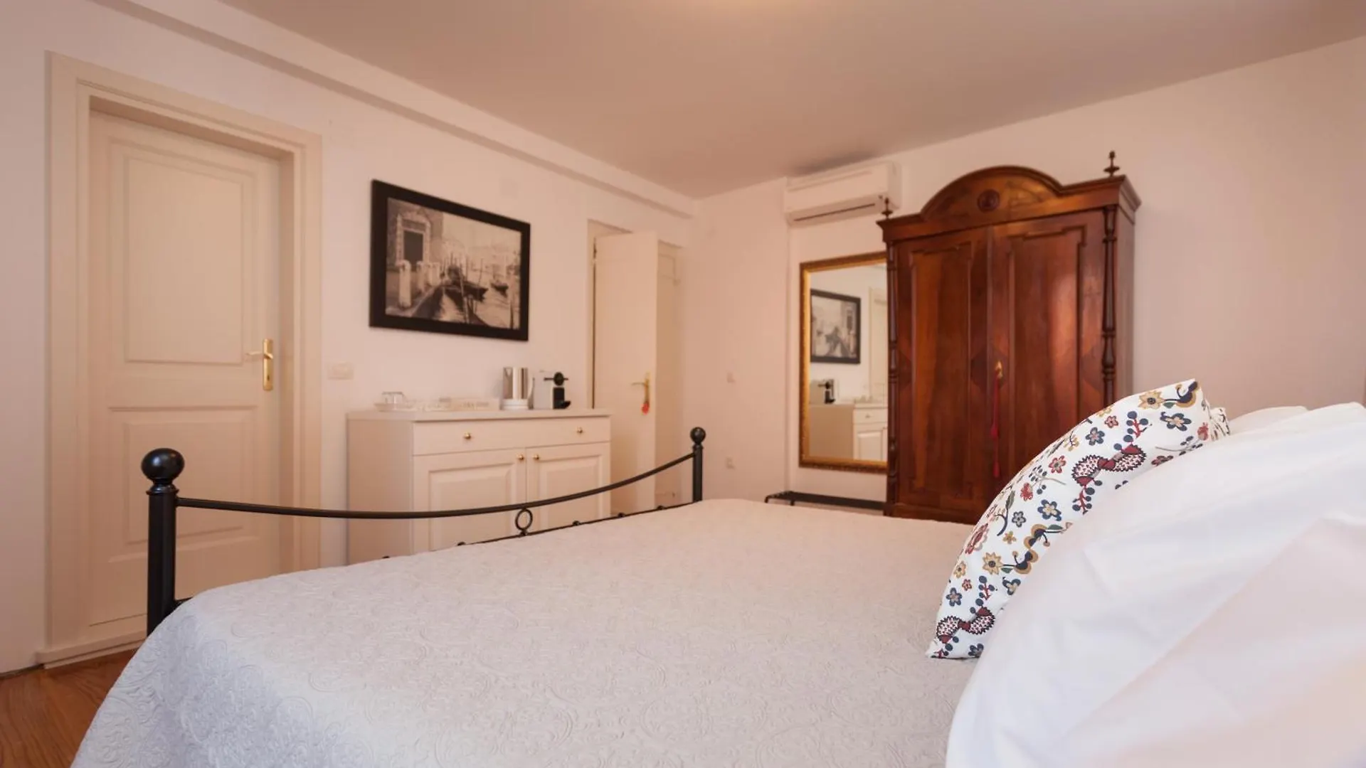 **** Gasthuis Guesthouse Casa Vittoria Rovinj Kroatië
